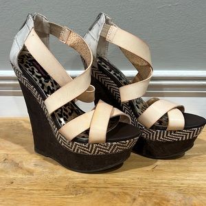 Dollhouse Wedges